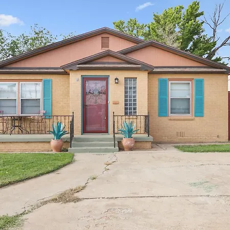 Luxury Oasis- 1 Bedroom Romantic Getaways Lubbock Exterior photo
