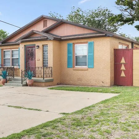 Luxury Oasis- 1 Bedroom Romantic Getaways Lubbock Exterior photo