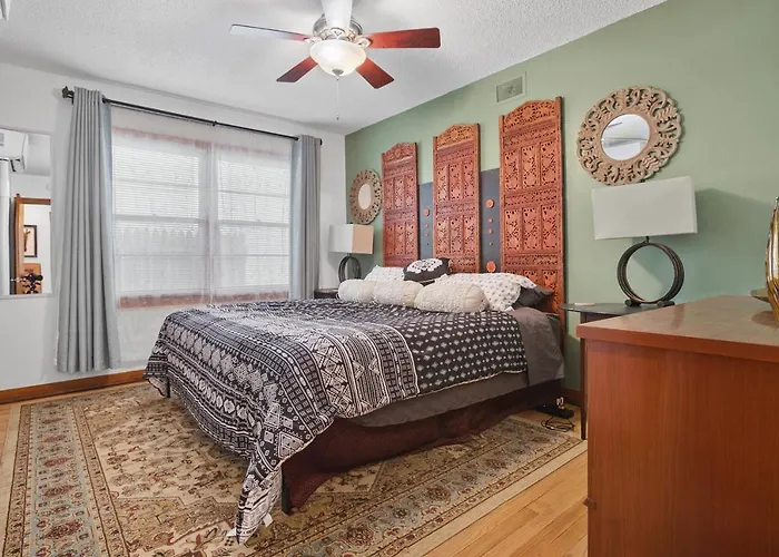 Luxury Oasis- 1 Bedroom Romantic Getaways