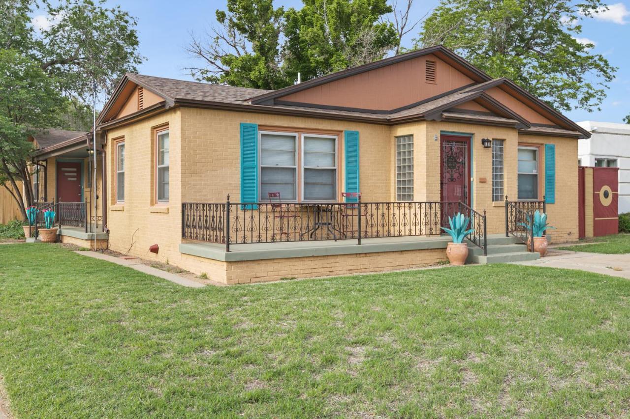 Apartment Luxury Oasis- 1 Bedroom Romantic Getaways