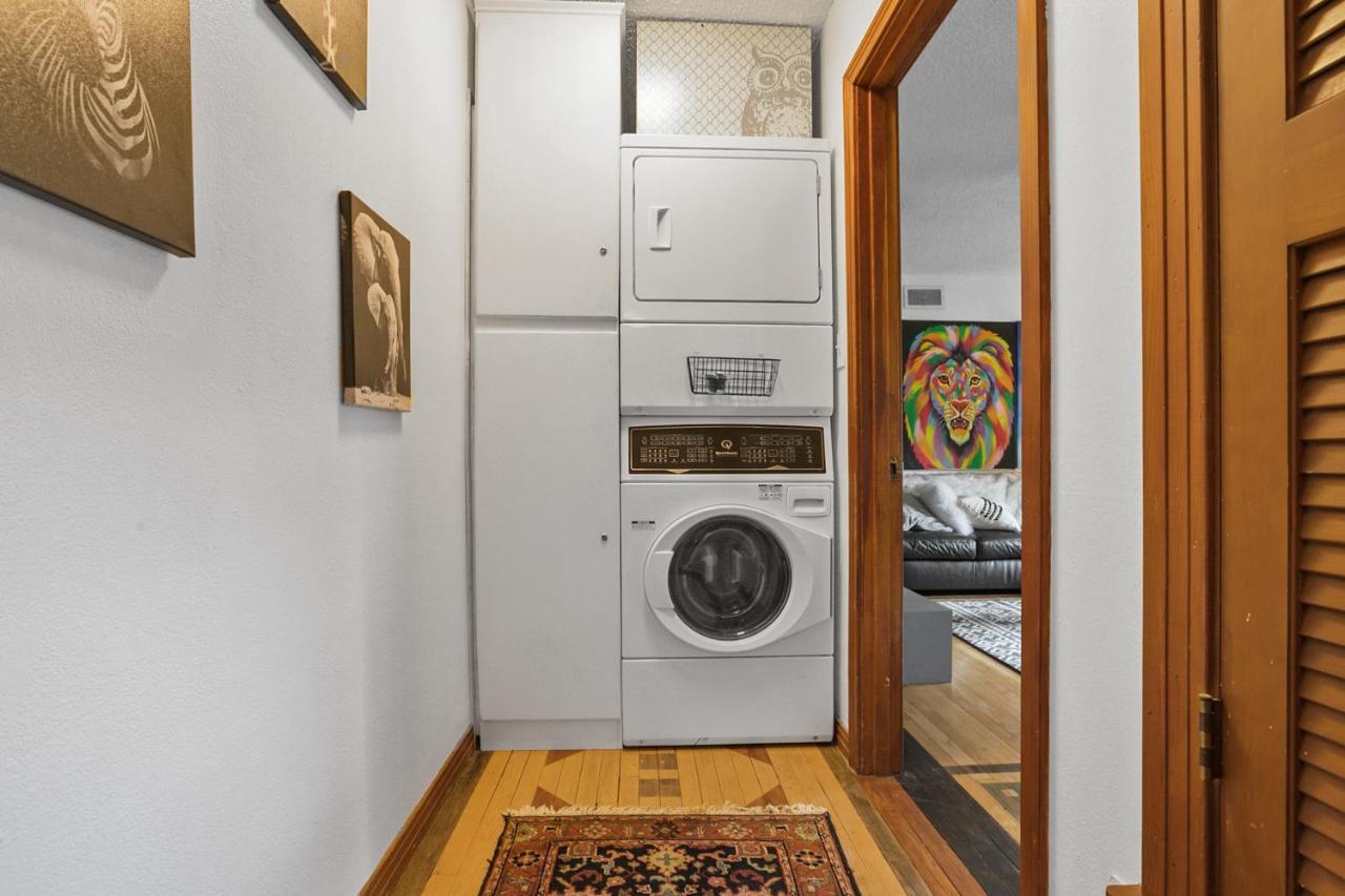 Apartment Luxury Oasis- 1 Bedroom Romantic Getaways